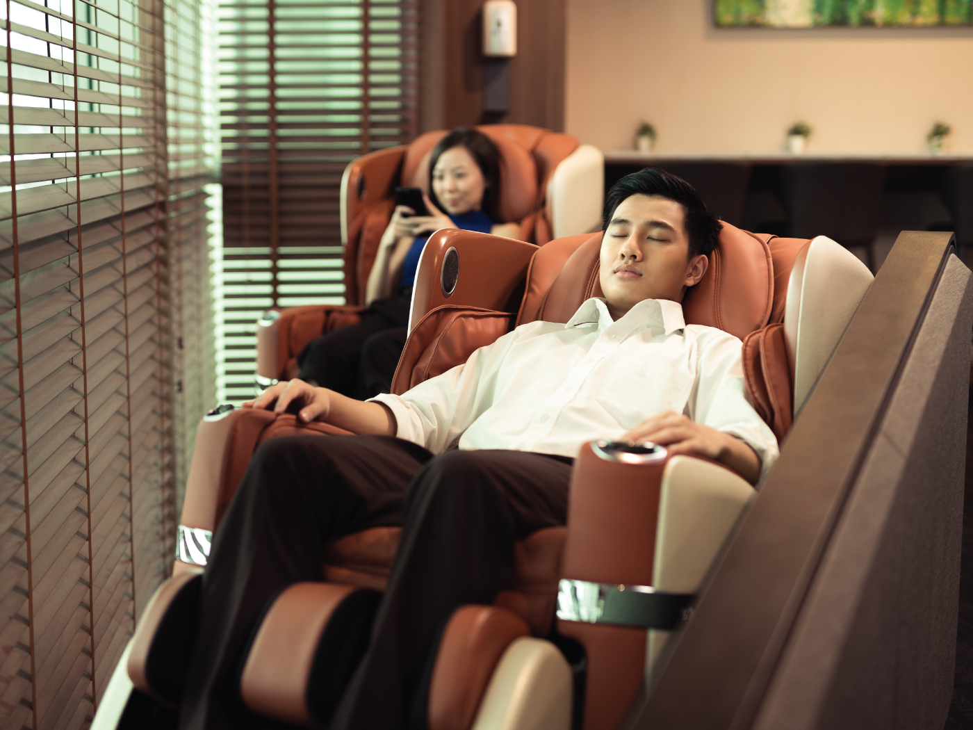 Lounge in Singapore | SATS Premier Lounge | Plaza Premium Lounge
